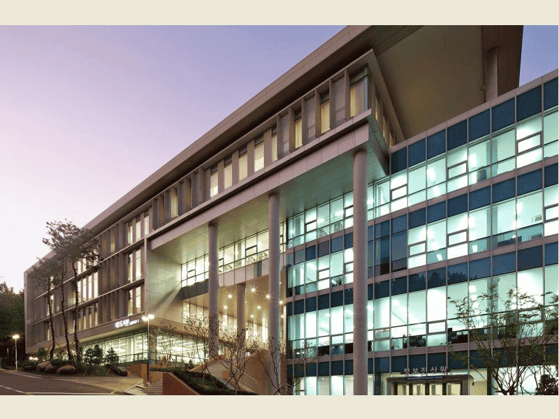 Giảng đường Đại học Quốc gia Pusan