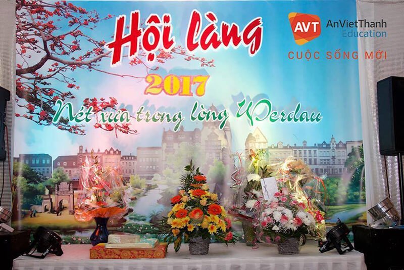 Rộn ràng hội làng "Nét xưa trong lòng Werdau" 2017 2 Sân khấu hội làng AVT