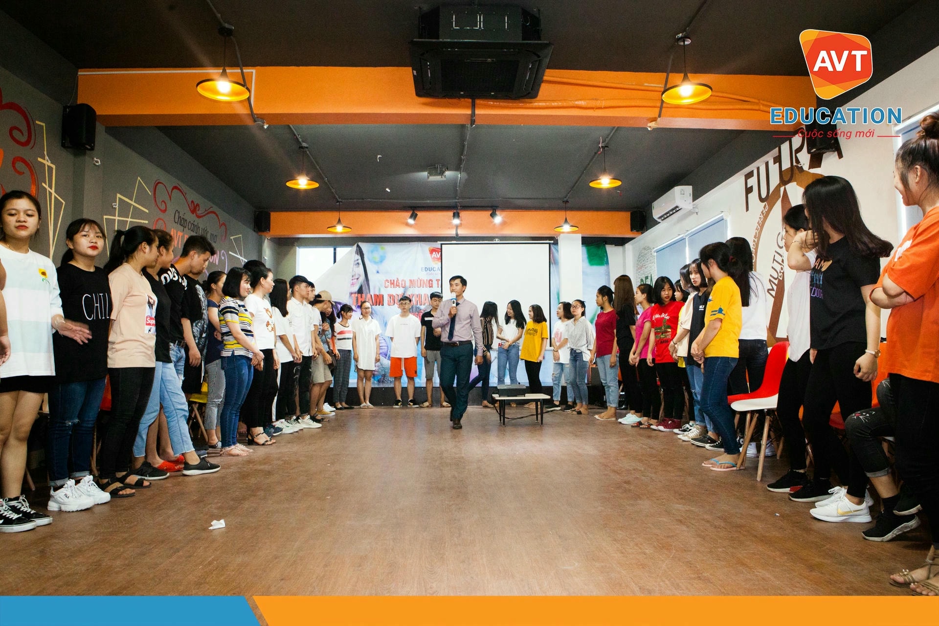 Chuyên đề: Thức tỉnh mục đích sống và yêu thương 4 chuyen de 1