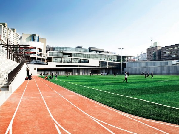 Một góc sân vận động đại học Soongsil Hàn Quốc