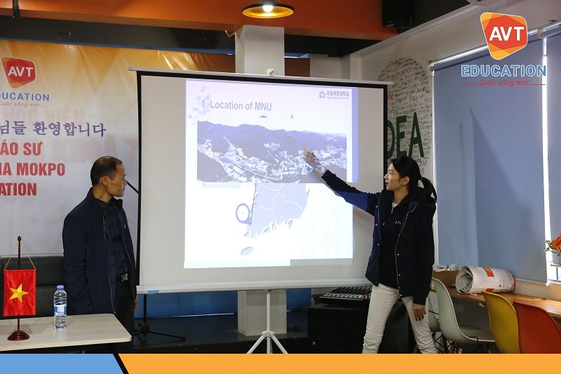 MS. LEE HEE GYOUNG giới thiệu chi tiết về trường đại học quốc gia Mokpo