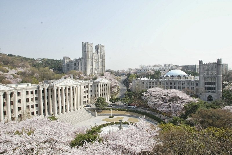 Đại học Kyunghee cũng rất nổi tiếng trong lĩnh vực đào tạo người mẫu