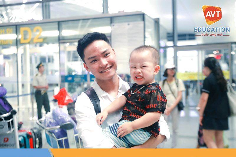 Visa bất ngờ ập đến chỉ sau hơn 20 ngày phỏng vấn khiến anh chàng "trở tay không kịp" Visa bất ngờ ập đến chỉ sau hơn 20 ngày phỏng vấn khiến anh chàng "trở tay không kịp"