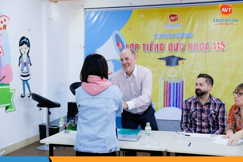 Các học viên đã chuẩn bị rất kỹ lưỡng trước khi phỏng vấn Các học viên đã chuẩn bị rất kỹ lưỡng trước khi phỏng vấn