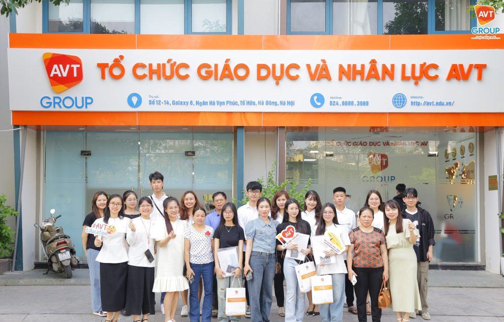 AVT tiễn bay các bạn học viên