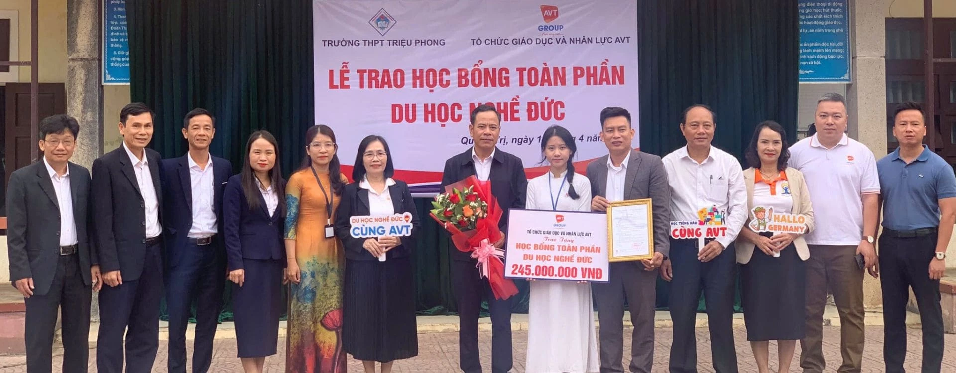 trao-hoc-bong