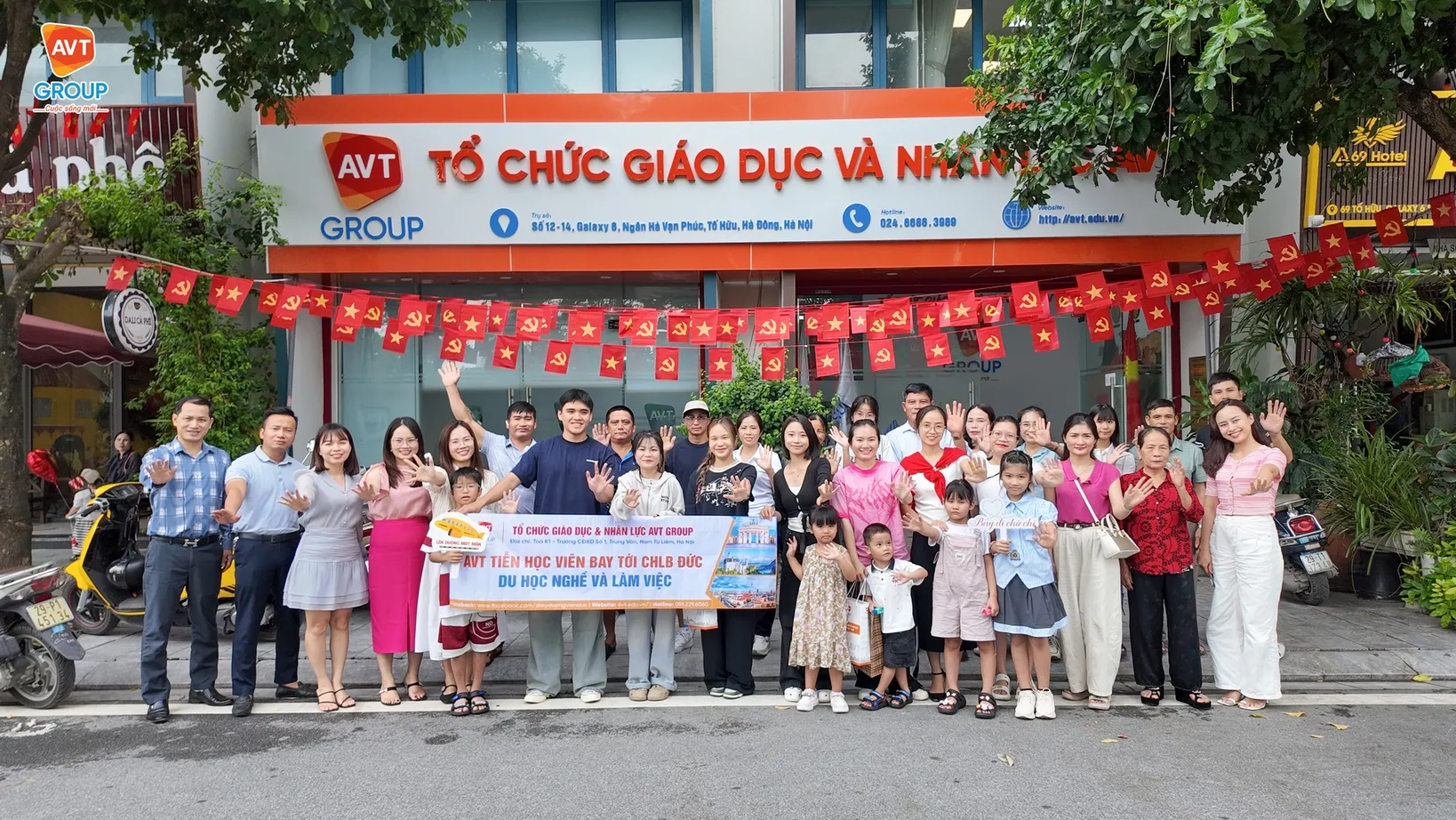 AVT Group tổng kết tháng 08/2025: Hơn 30 đoàn bay và 60 học viên xuất cảnh thành công 2 Anh 1
