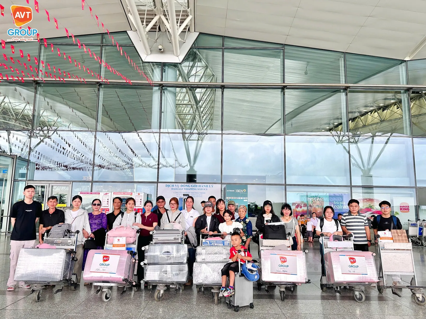 AVT Group tổng kết tháng 08/2025: Hơn 30 đoàn bay và 60 học viên xuất cảnh thành công 3 Anh 2