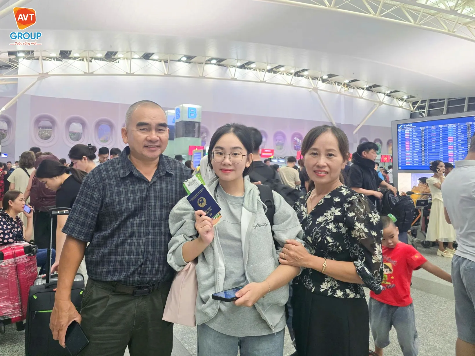 AVT Group tổng kết tháng 08/2025: Hơn 30 đoàn bay và 60 học viên xuất cảnh thành công 5 Anh 4